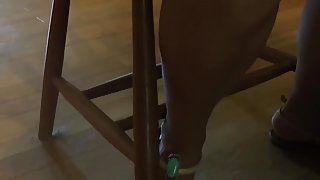 I'm filming sluts' feet in amateur voyeur video